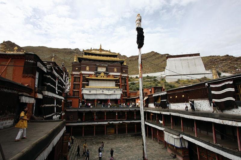 129 The heart of the Tashilhunpo Monastery.jpg